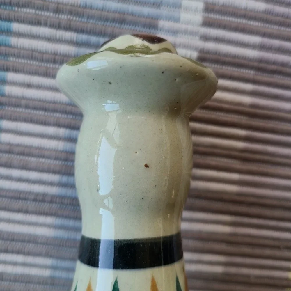 Unbranded vintage tonala